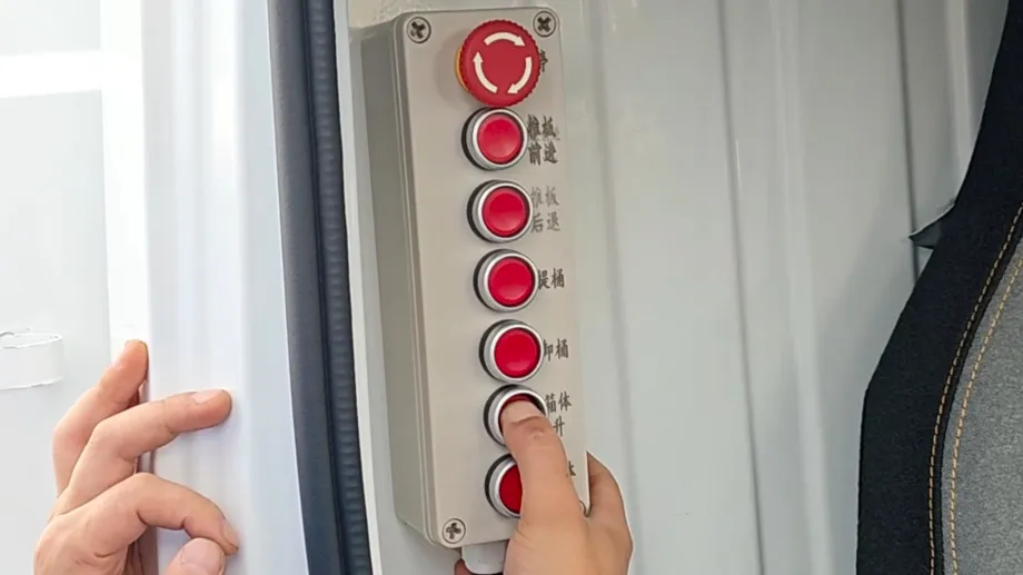 Y16J-(9)